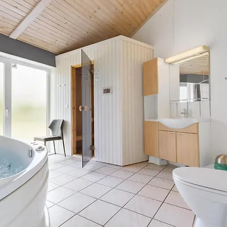 In With Sauna Эбельтофт