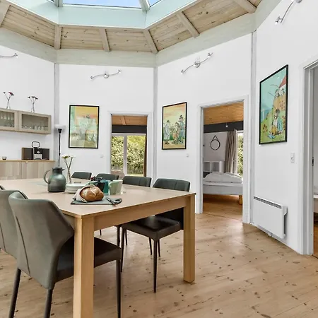 4 Bedroom Stunning In *