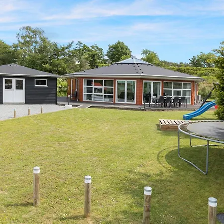 4 Bedroom Stunning In